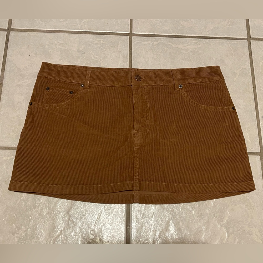 NWT‎ Urban Outfitters Women's Brown Corduroy Mini Skirt Size LG